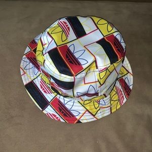 Sick Adidas All Over Print Bucket Hat 🅰️⚠️